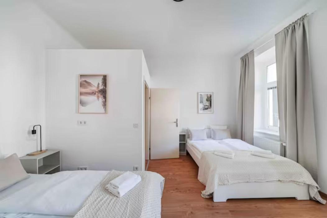 Apartments Next To Schoenbrunn - Free Parking !!! Wien Ngoại thất bức ảnh