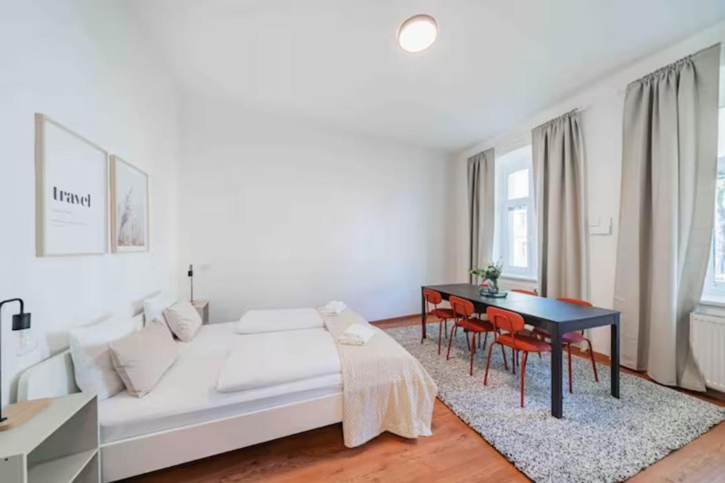 Apartments Next To Schoenbrunn - Free Parking !!! Wien Ngoại thất bức ảnh