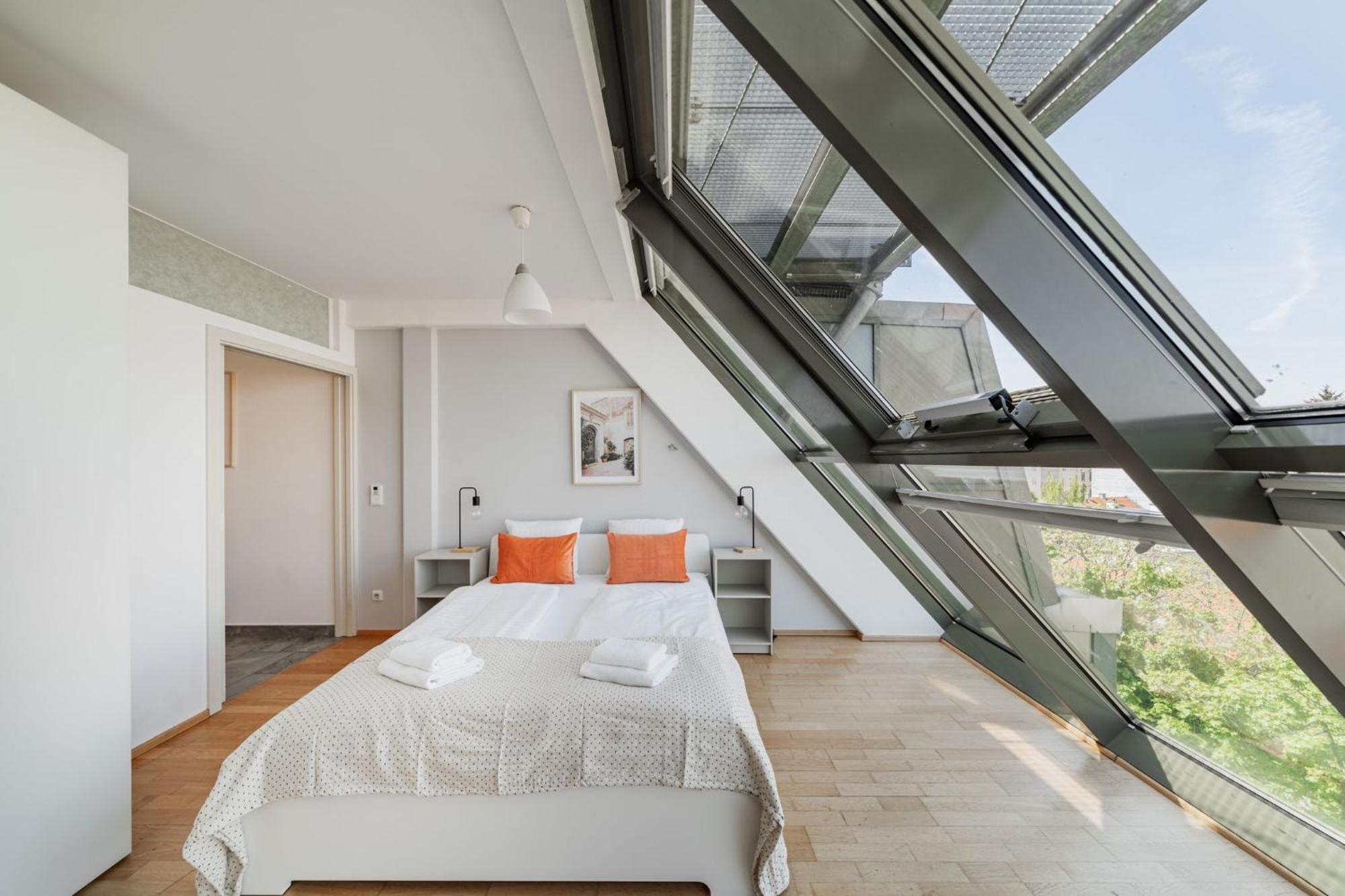 Apartments Next To Schoenbrunn - Free Parking !!! Wien Ngoại thất bức ảnh